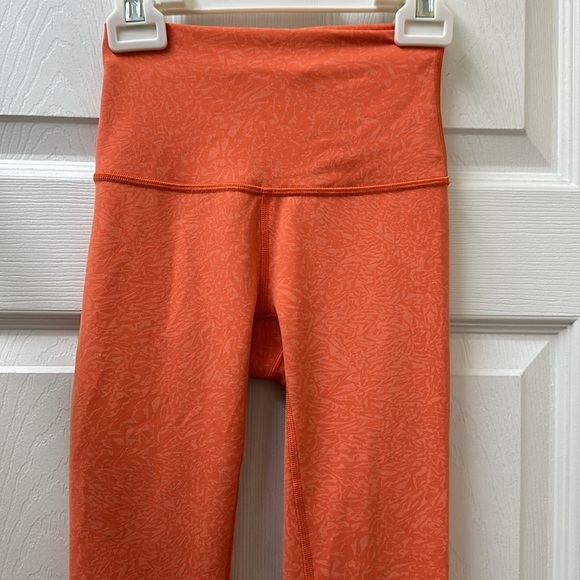 LIKE NEW! Lululemon Wunder Train High-Rise Tight 25" - Picture 6 of 14